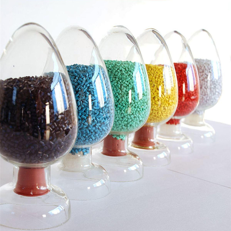 Supercritical CO₂ Extraction Device for Polymers and Coatings