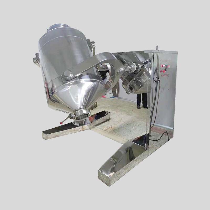 Three-Dimensional Mixer for Plant Extracts